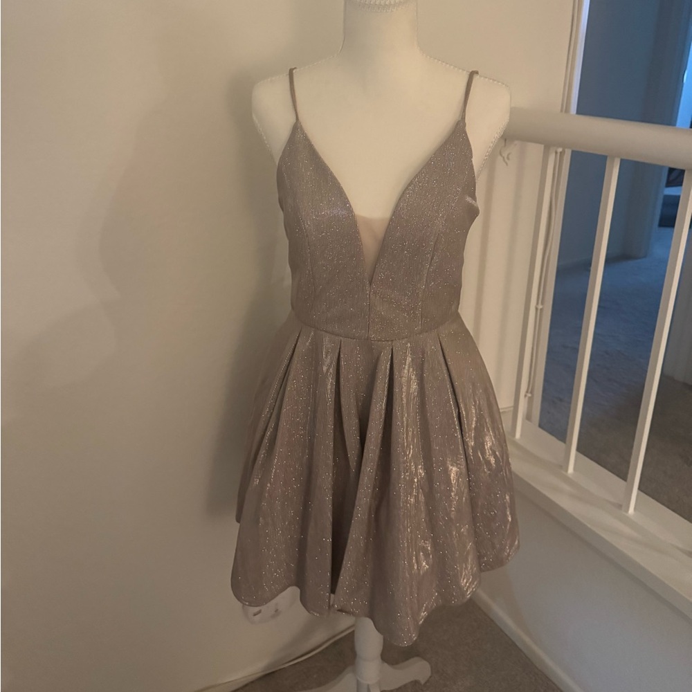 B Darlin Sparkly Champagne Fit & Flare Mini Dress Size 7/8 Homecoming